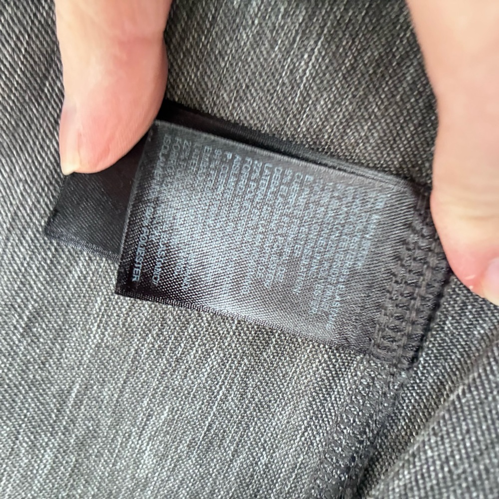 The North Face Women's Gray Jacket - Picture 7 of 8